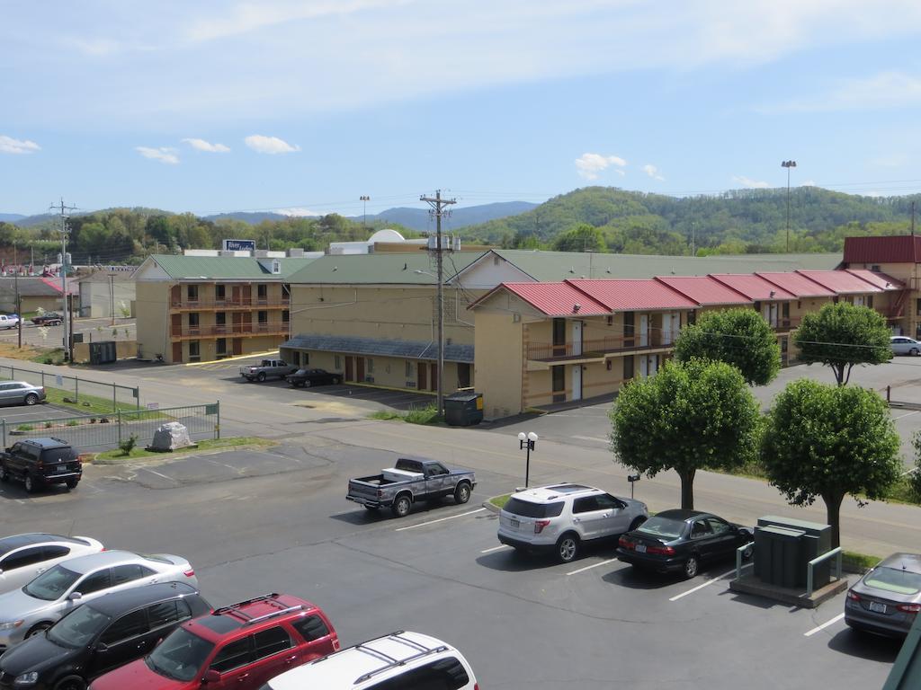 River Place Inn Pigeon Forge Exterior foto